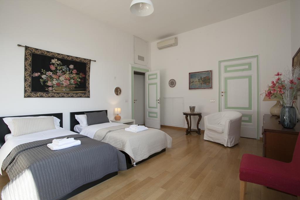 House Paganica Roma Quarto foto
